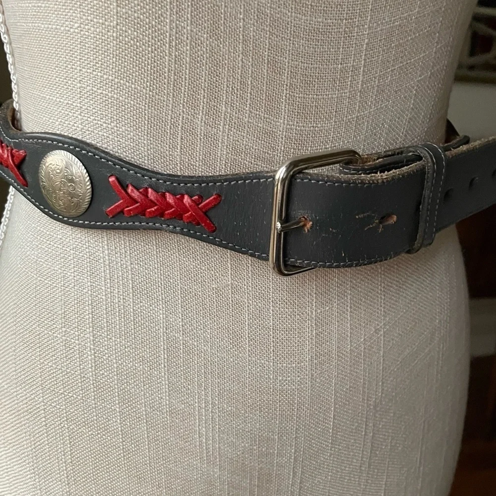 Dun Dee Vintage Grey and Red Leather Concho Belt